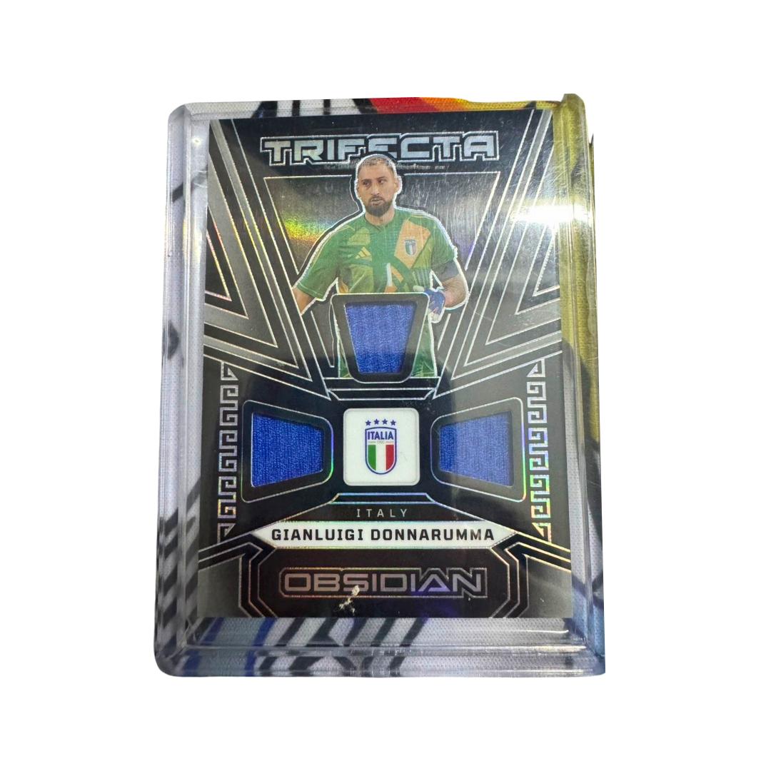 [ พร้อมส่ง! ] ซองการ์ดสะสมฟุตบอล รวมค่าย Topps / Panini  10 ฮิตใหญ่  เซ็น 5 ใบ  ผ้า 5 ใบ ฮิตรอง ใบรัน (p2) (90g)